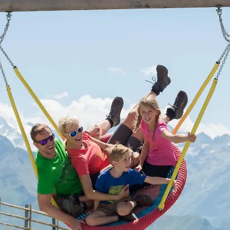 In Wald Near Krimml Waterfalls וואלד אים פינצגאו